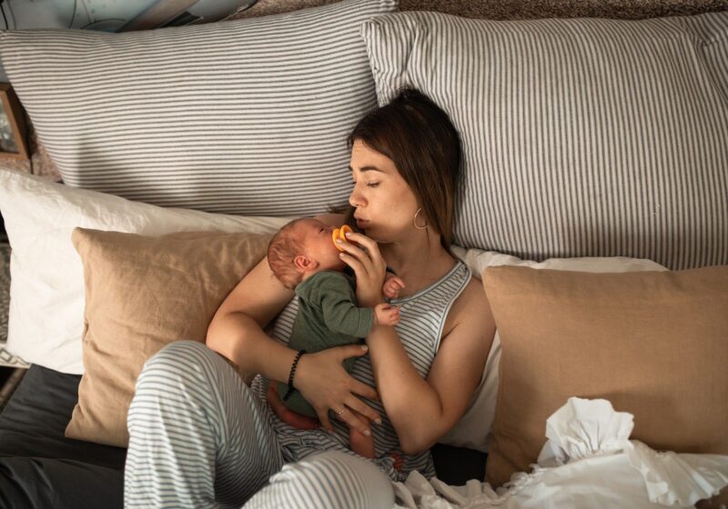 10 Best Postpartum Tea to Support Recovery and Lactation